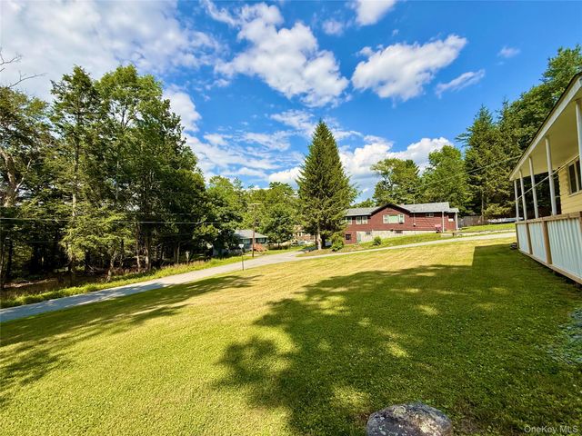 5 Liberty Place N, Smallwood, NY 12778