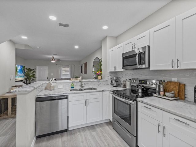 4367 HAR PAUL CIRCLE, Tampa, FL 33614