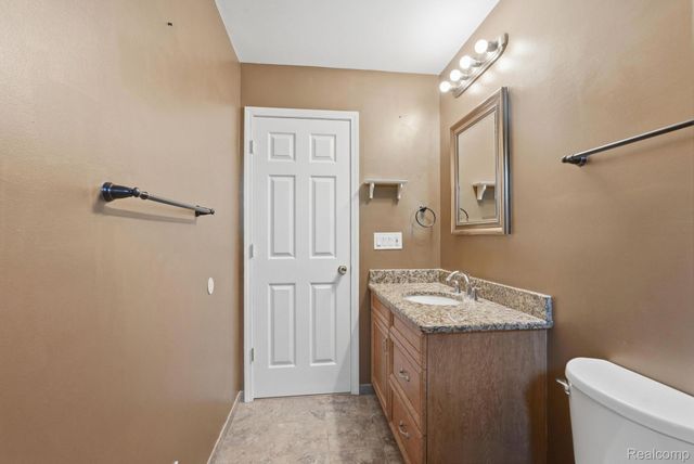 24254 Eleanor Avenue, Warren, MI 48089