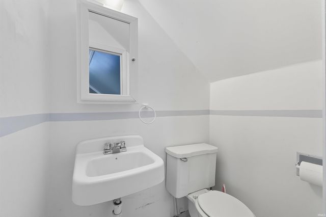 2520 Glenwood Avenue, Fort Wayne, IN 46805