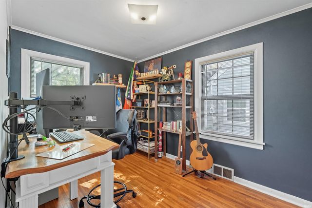 2520 Glenwood Avenue, Fort Wayne, IN 46805