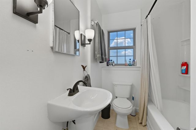 2520 Glenwood Avenue, Fort Wayne, IN 46805