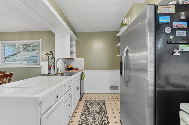 2520 Glenwood Avenue, Fort Wayne, IN 46805