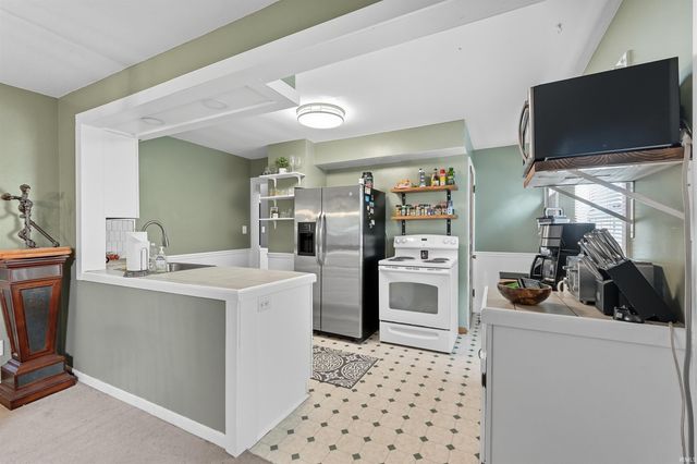 2520 Glenwood Avenue, Fort Wayne, IN 46805