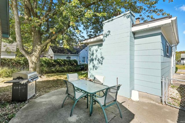 2520 Glenwood Avenue, Fort Wayne, IN 46805