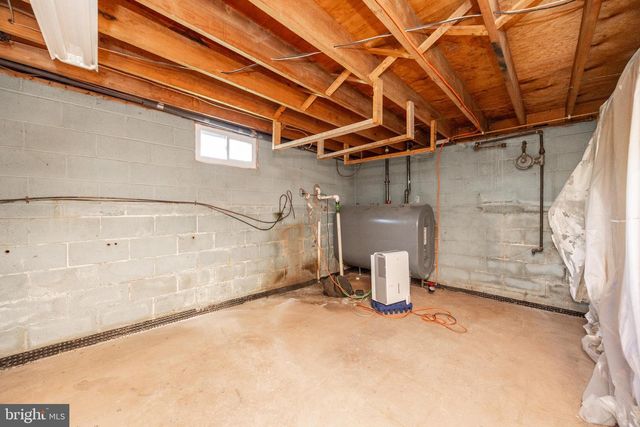 104 BRIARWOOD DR, Douglassville, PA 19518