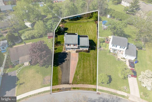 104 BRIARWOOD DR, Douglassville, PA 19518