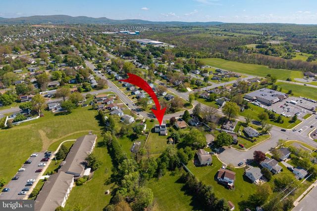 104 BRIARWOOD DR, Douglassville, PA 19518
