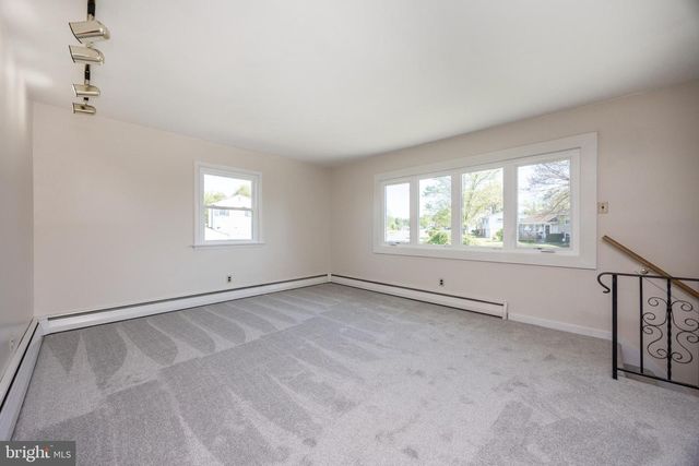 104 BRIARWOOD DR, Douglassville, PA 19518