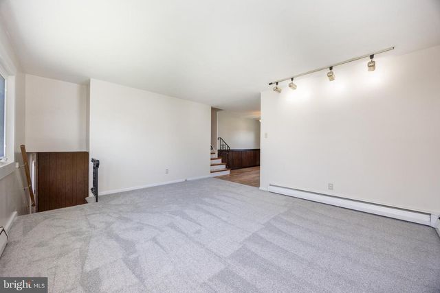 104 BRIARWOOD DR, Douglassville, PA 19518