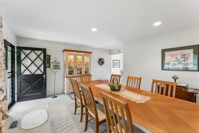 8389 Manchester Drive, Grand Blanc, MI 48439