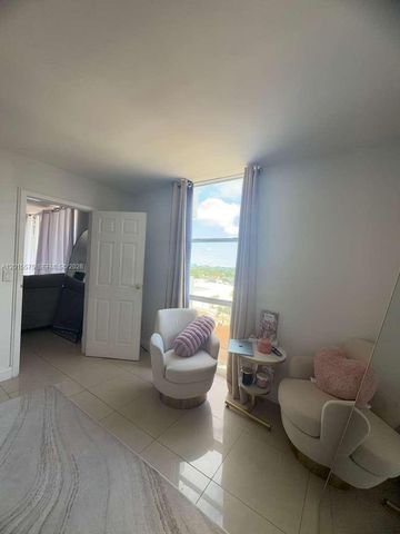 13499 Biscayne Blvd 906, North Miami, FL 33181