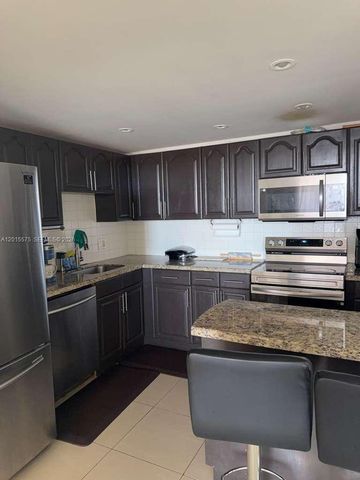 13499 Biscayne Blvd 906, North Miami, FL 33181