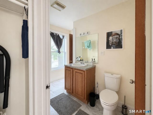 26 Compton Street 2, New Haven, CT 06511