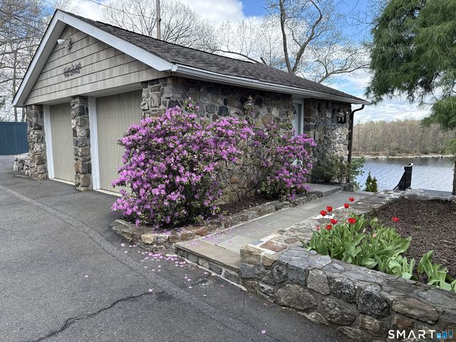 49 Lake Drive South, New Fairfield, CT 06812