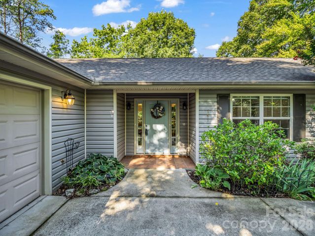 141 Dalton Court, Lake Lure, NC 28746