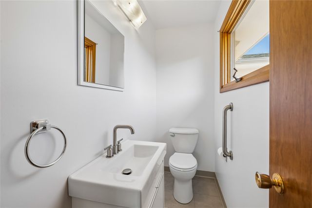 401 7th Street Place SW, Altoona, IA 50009