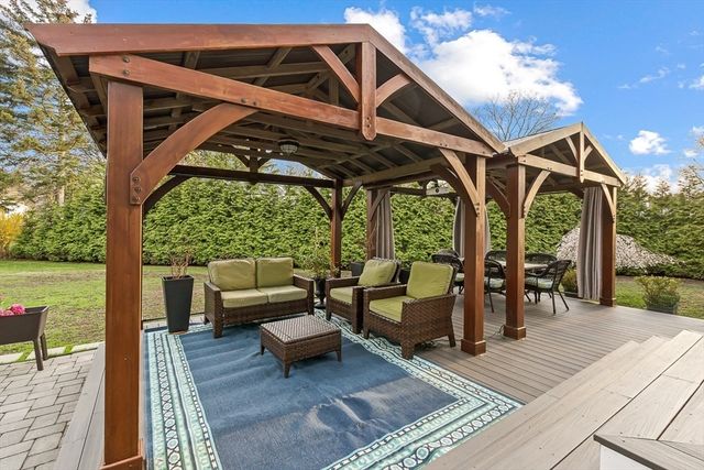 18 Webster Rd, Lexington, MA 02421