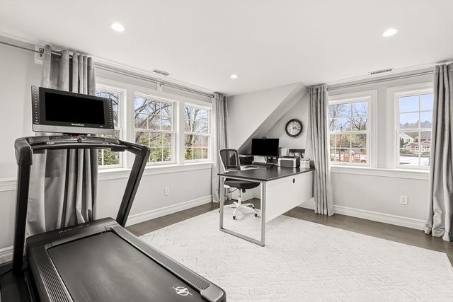 18 Webster Rd, Lexington, MA 02421