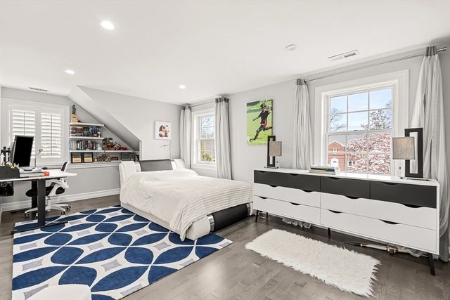 18 Webster Rd, Lexington, MA 02421