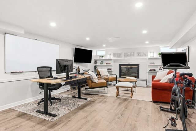 18 Webster Rd, Lexington, MA 02421