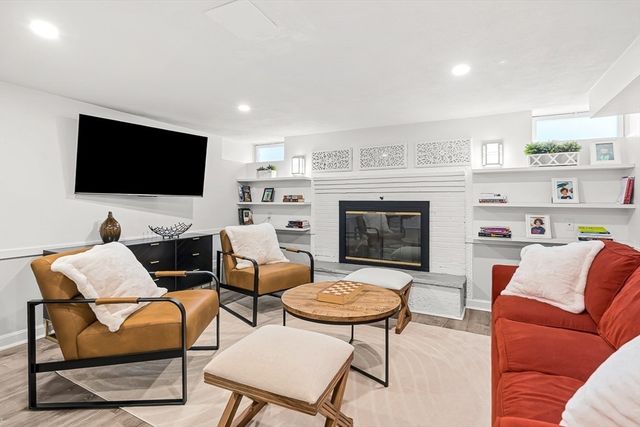 18 Webster Rd, Lexington, MA 02421