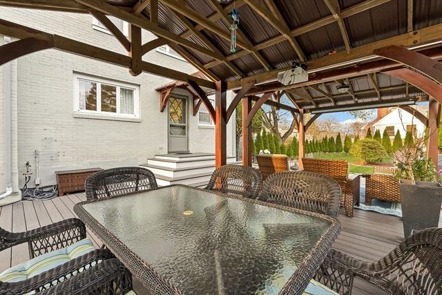 18 Webster Rd, Lexington, MA 02421