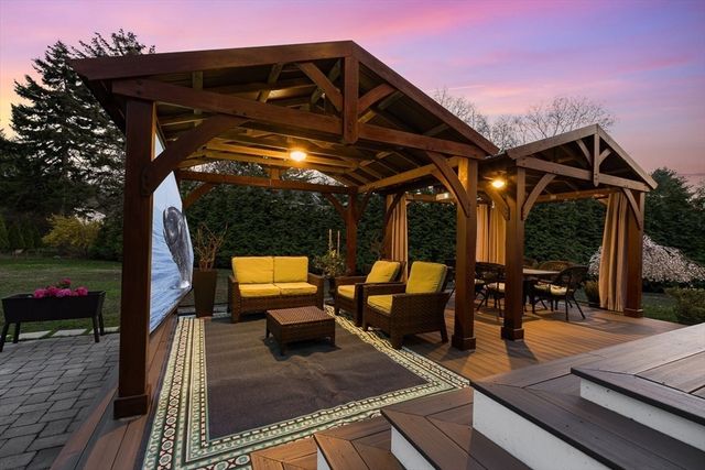 18 Webster Rd, Lexington, MA 02421