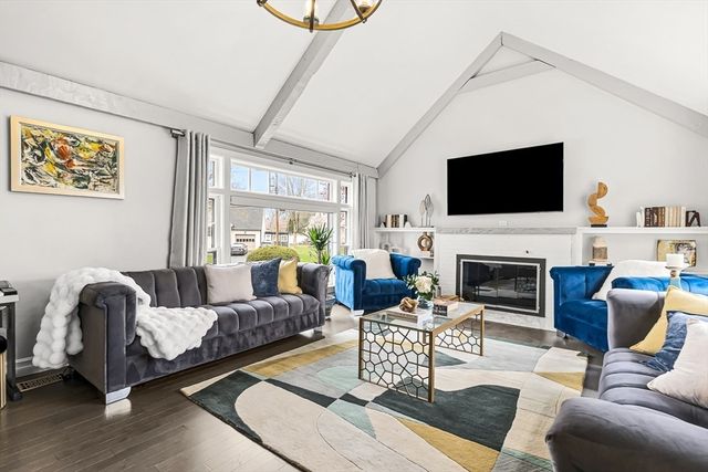 18 Webster Rd, Lexington, MA 02421