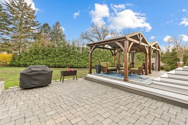 18 Webster Rd, Lexington, MA 02421