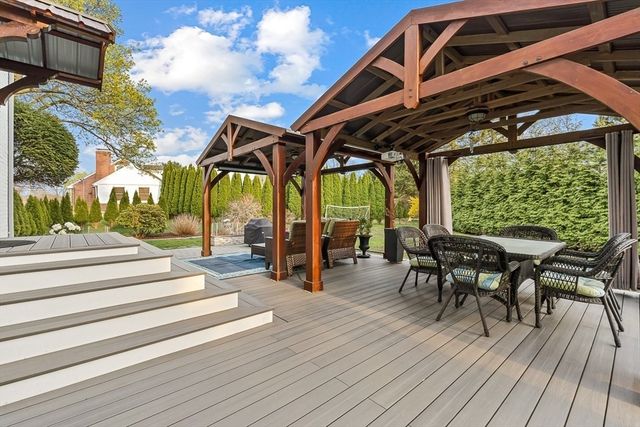 18 Webster Rd, Lexington, MA 02421