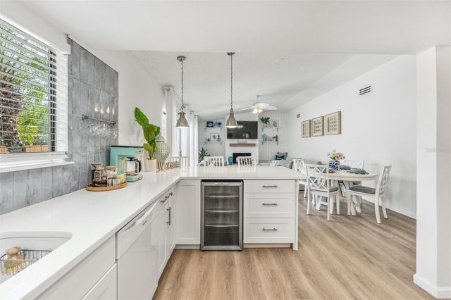 2911 WOODPINE COURT, Sarasota, FL 34231