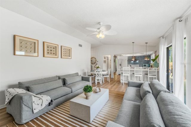 2911 WOODPINE COURT, Sarasota, FL 34231