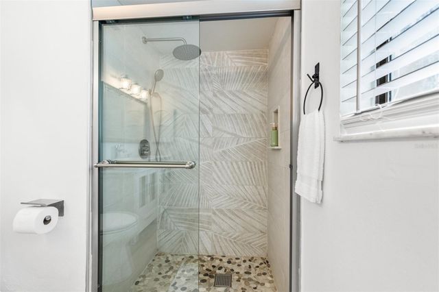 2911 WOODPINE COURT, Sarasota, FL 34231