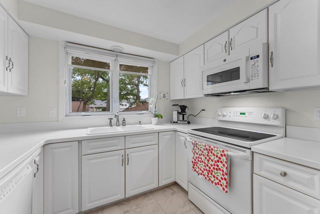 1717 U.S. 31 N., East Bay Twp, MI 49686