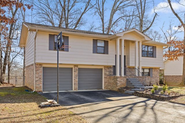 8437 Cross Timbers Circle, Hixson, TN 37343