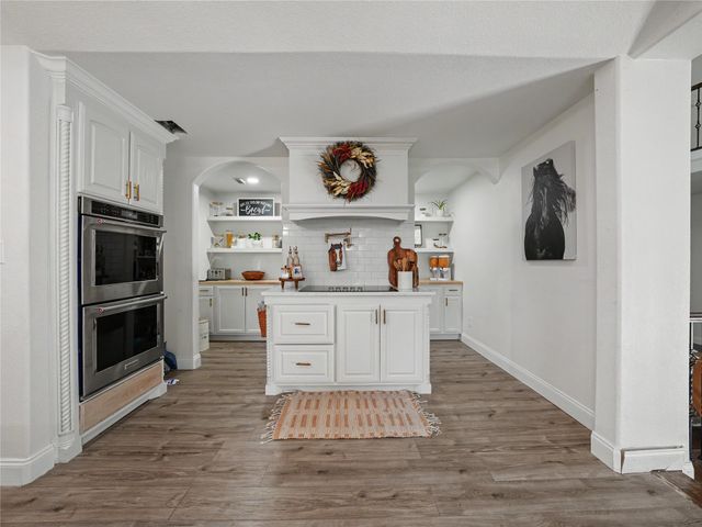 6701 Nauert Road, Forest Hill, TX 76140