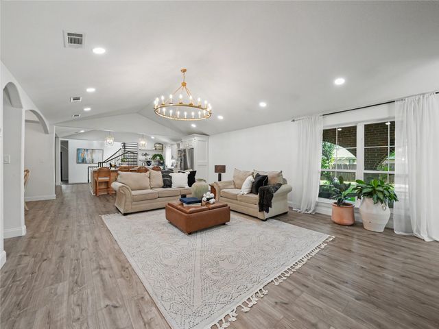 6701 Nauert Road, Forest Hill, TX 76140
