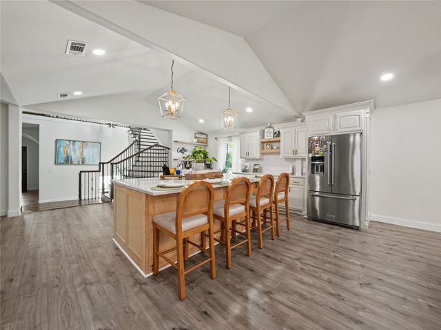 6701 Nauert Road, Forest Hill, TX 76140