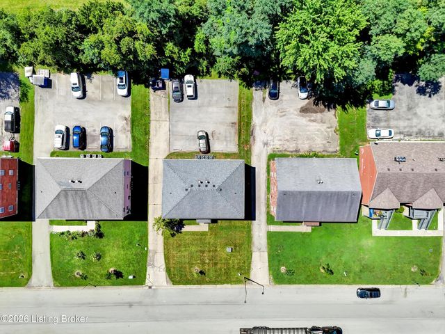 4342 Newport Rd, Louisville, KY 40218