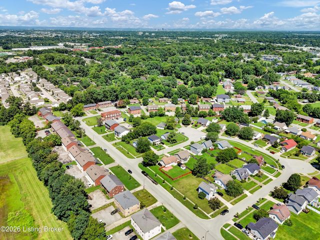 4342 Newport Rd, Louisville, KY 40218