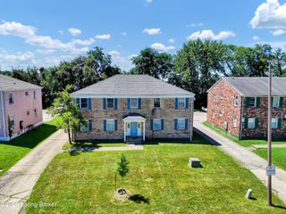 4342 Newport Rd, Louisville, KY 40218