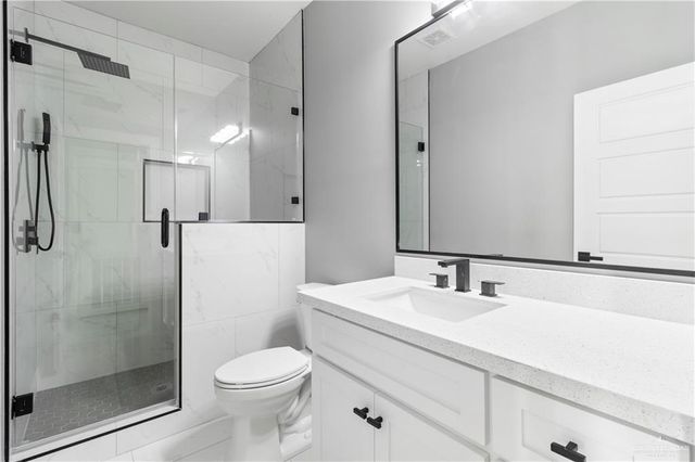 916 13th Street, Alamo, TX 78589