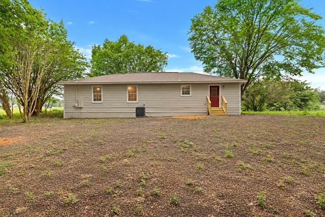 268 Tweedy Bird Lane, Whitewright, TX 75491