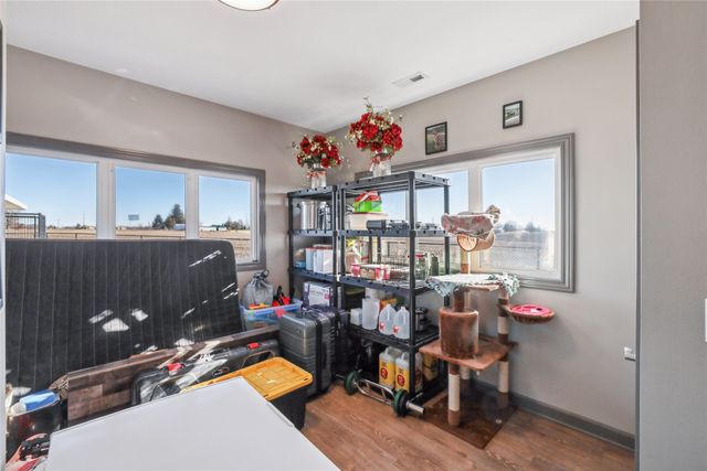 812 6th Avenue W, Grinnell, IA 50112