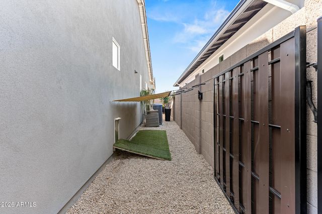 17702 W GUTHRIE Street, Surprise, AZ 85388