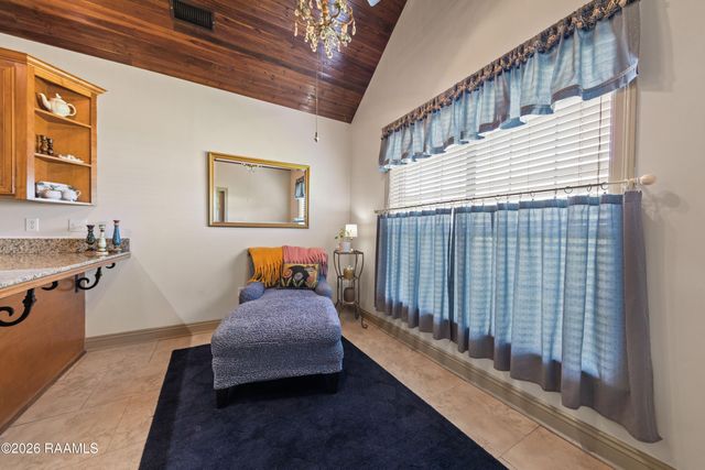 203 Commons Drive, Lafayette, LA 70508