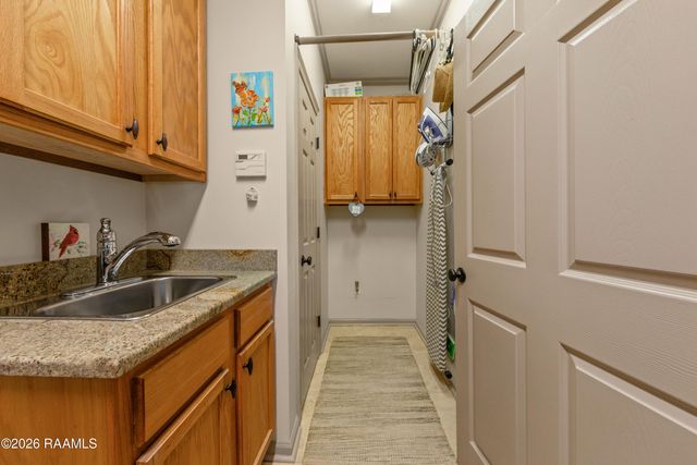203 Commons Drive, Lafayette, LA 70508