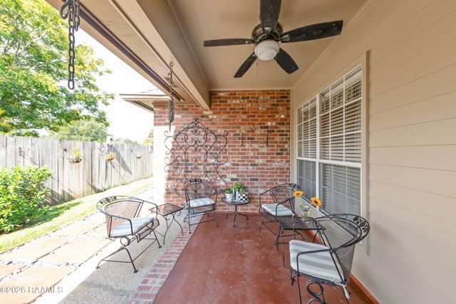 203 Commons Drive, Lafayette, LA 70508