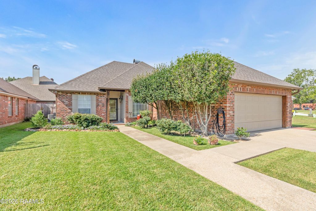 203 Commons Drive, Lafayette, LA 70508